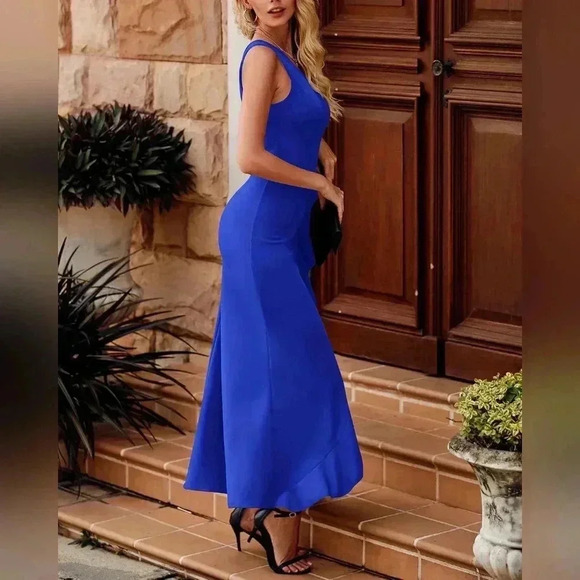 One Shoulder Royal Blue Maxi - Picture 4 of 8